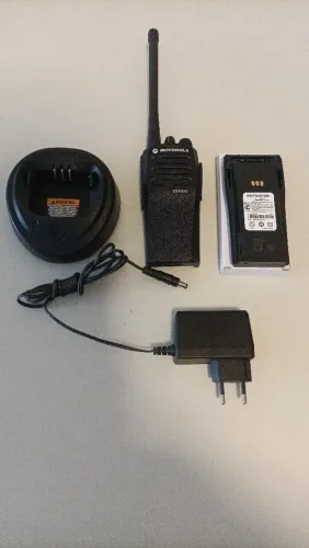 Rádio Motorola DEP 450 VHF