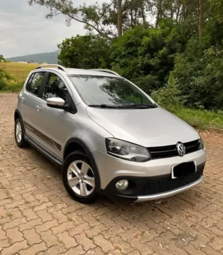 Volkswagen Crossfox 1.6 MI Total Flex 8V 5P 2011