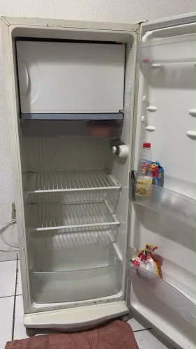 Vendo geladeira