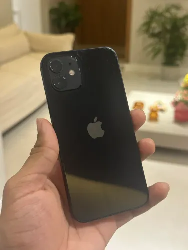 IPhone 12 com caixa 