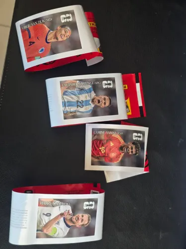 Kit 4 figurinhas da Coca Cola para o Álbum da Copa do Mundo 2026