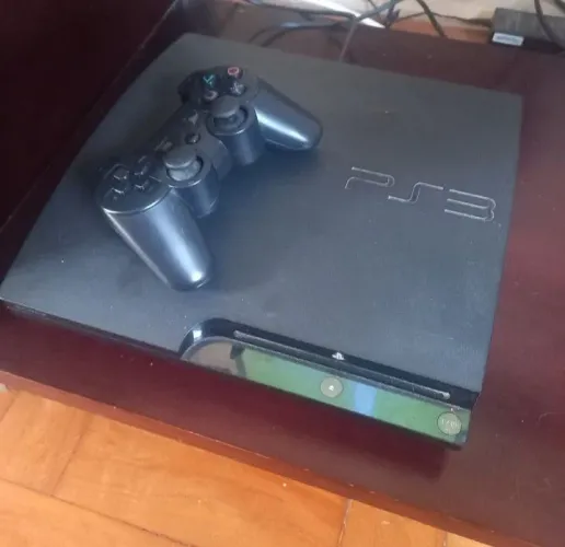 Ps3 Slim liga e depois desliga e a luz vermelha piscando)