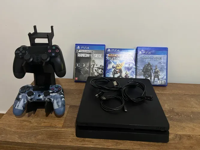 Playstation 4 Slim 1TB