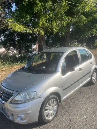 Citroen C3 GLX 1.4/ GLX Sonora 1.4 Flex 8V 5P 2011