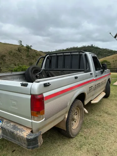 Ford F-1000 Super Diesel / Super Diesel Turbo 1993