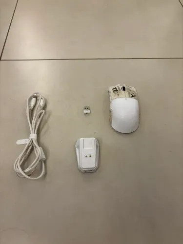 Attack shark X11 Branco 22.000DPI 2.4 e Bluetooth