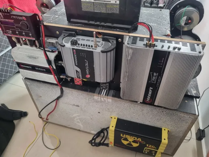 Vendo ou troco esse som automotivo completo troco por ps5 digital