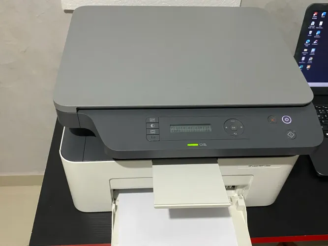 Impressora Multifuncional HP 135w pouco usada