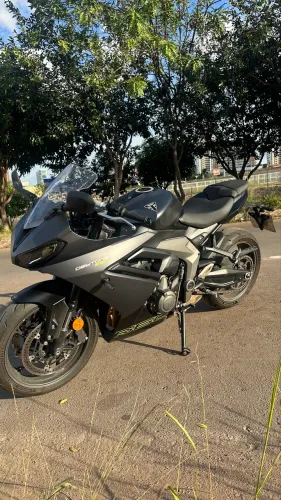 Daytona 660 - 2025 com quickshifter
