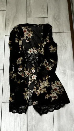 kimono rendado estampado 