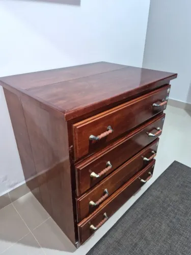 Cama casal e cômoda madeira maciça