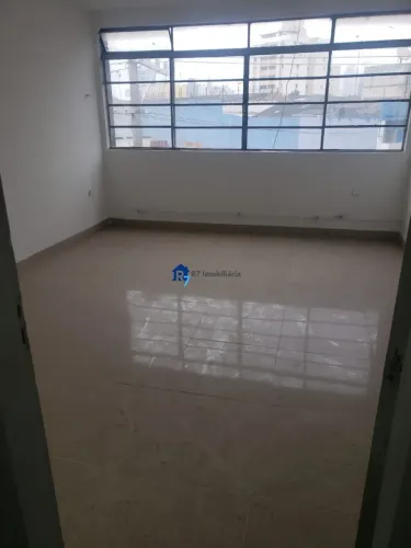 R7 Imobiliária Vende Salas comerciais no Centro