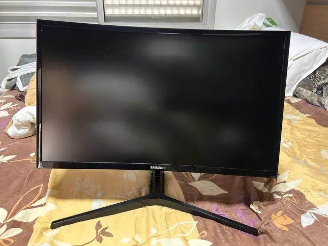 monitor curvo gamer samsung 144hz