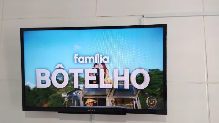 Tv 32 ( não é smart) 600,00