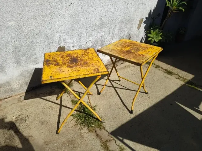 Duas Mesas de Bar (Aço) 
