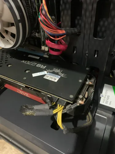     Radeon R9 270X PowerColor Devil 