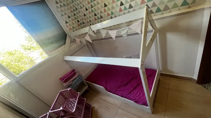 Cama montessori nova, usada pouquinho tempo