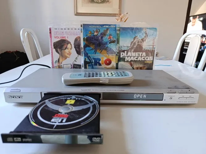 Dvd e CD Player Digital Sony Original Clássico Impecável Com Controle Brinde 3 Filmes 