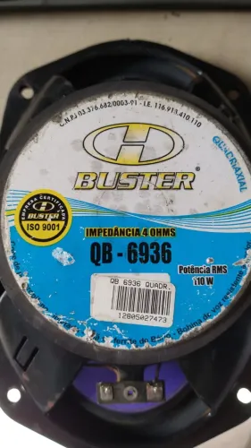 auto falante buster
