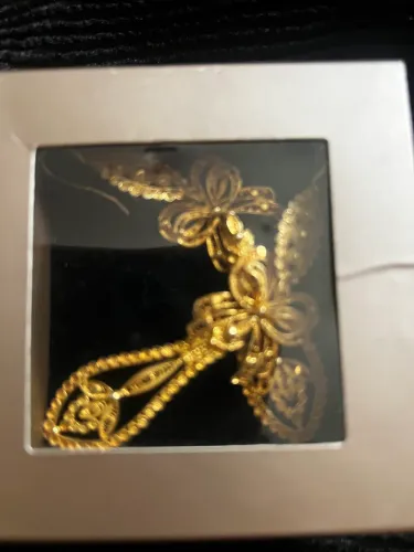 Brinco de ouro 24 quilates