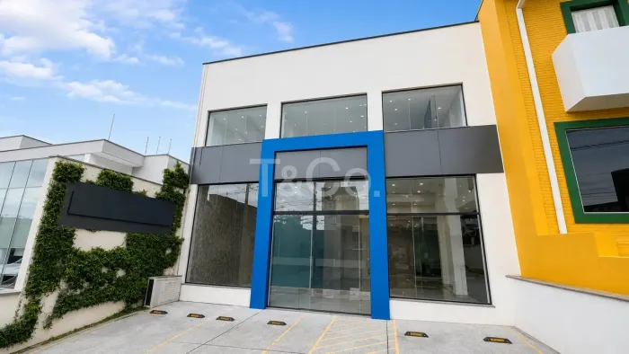 Salão Comercial No Cambuí | 280m² | Próximo À Norte-Sul