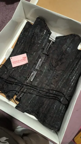 Espartilho Marca Adunare para ser usado como blusa - Tamanho M - Cor Marrom