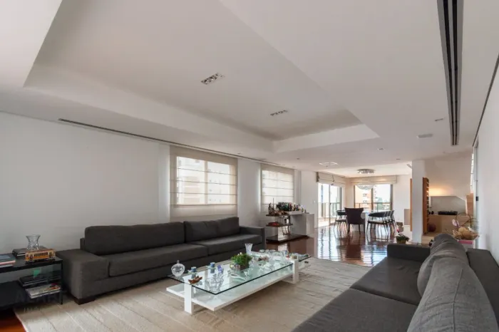 Cobertura para venda em Moema com 3 quartos, sendo 3 suítes, 389m²