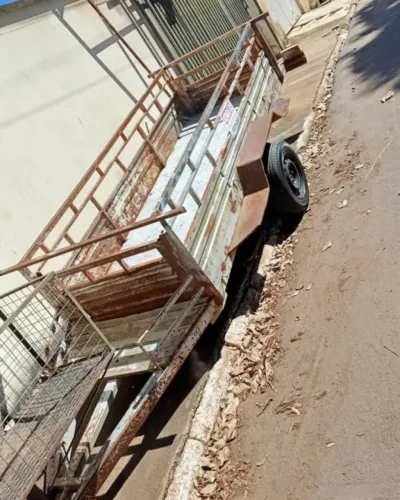 Carreta Reboque Fazendinha 3m x 1,10m - Documentada