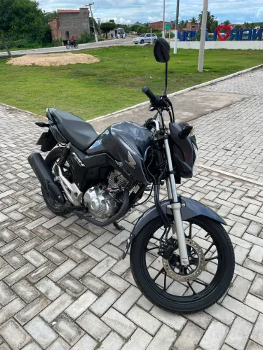 Moto Fan 160 2024