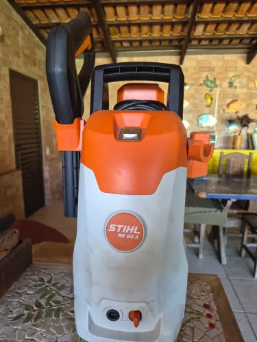 Lavadora de Alta Pressão Stihl RE 80X de 1.7<br>kW e 120 bar 220v usada em ótimo estado