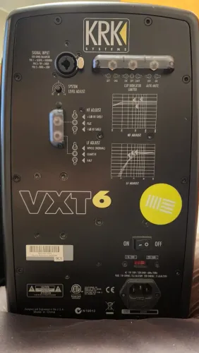 Par de Monitores de Áudio KRK VXT6 - Ótimo Estado de Conservação