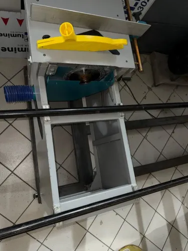 Serra circular p/marceneiro pouco uso seminova tem que vir buscar meu local