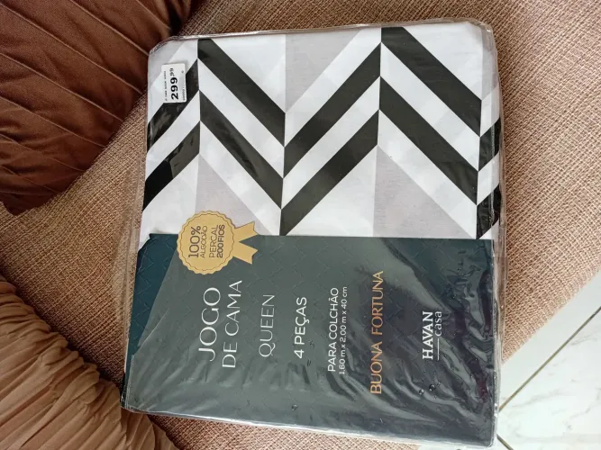 Lençol pra cama de casal, novo, comprado na loja Havan.