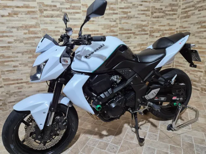 Kawasaki z750 2010 BAIXO KM SEGUNDO DONO