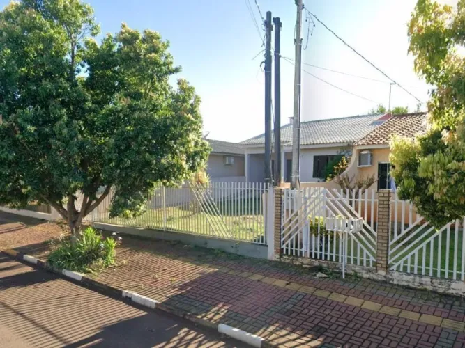 Casa 139 m² - Jardim Gisela - Toledo - PR