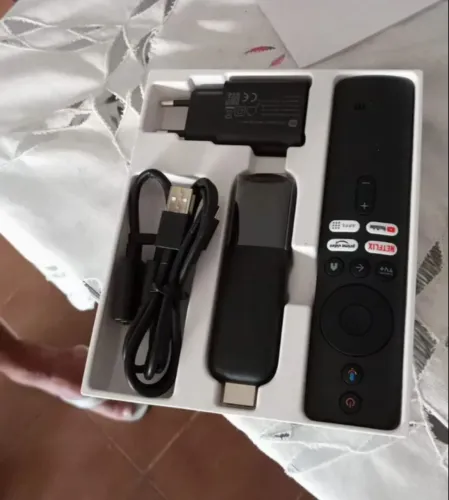 Xiaomi TV Stick 4k de 2ª geração com controle remoto do Google TV