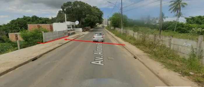 Terreno frente de rua 200m², 8x25m, Avenida Aliomar Baleeiro Nova Brasília