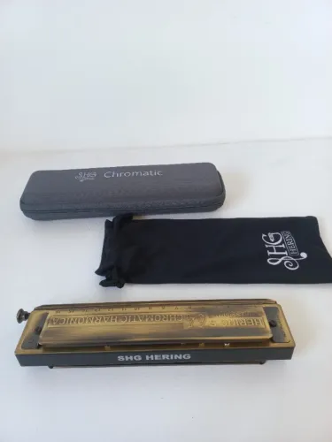 Gaita harmônica cromática Hering SHG 64 vozes 5264 semi nova