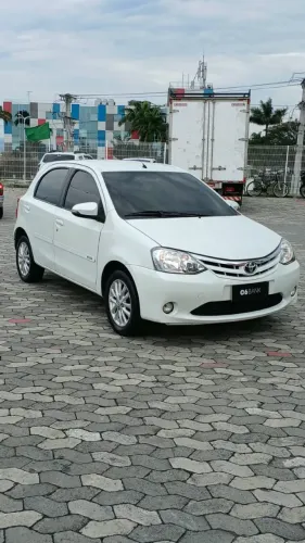 Toyota Etios XLS 1.5 Flex 16V 5P Mec. 2016