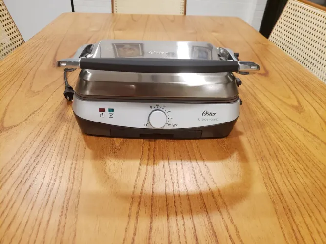 GRILL E SANDUICHEIRA OSTER