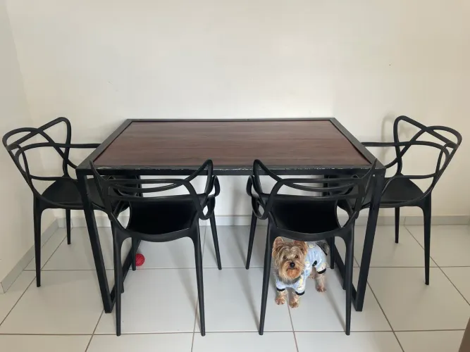 Mesa de Deck com 4 Cadeiras