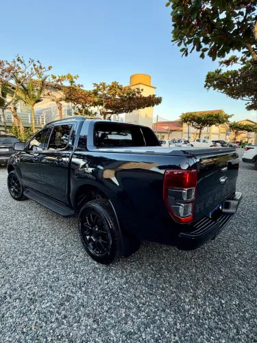 Ford Ranger Black 2.2 4X2 CD Diesel AUT 2022