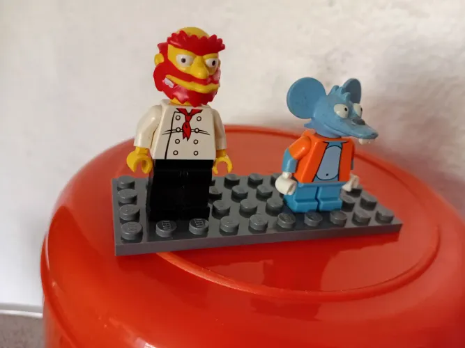 Miniaturas LEGO Simpsons
