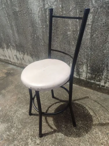 Cadeira cozinha com acento acolchoado (a unidade)