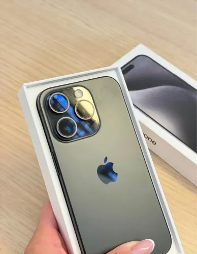 Iphone 15 pro impecável