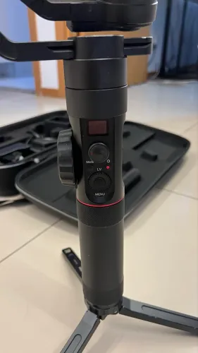Gimbal Zhiyun Crane 2 Estabilizador 3 Eixos + Case Rígido