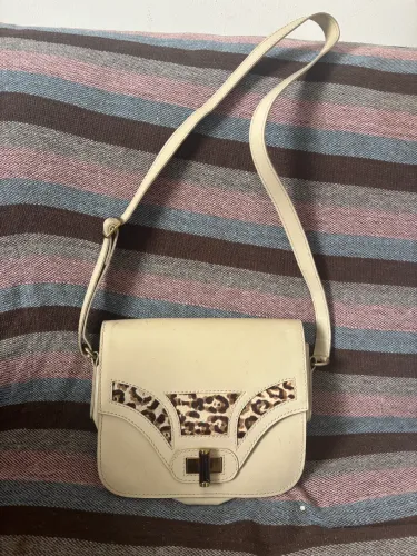 Bolsa de couro da marca legaspi