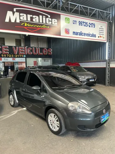 Fiat Punto Attractive 1.4 Fire Flex 8V 5P 2011