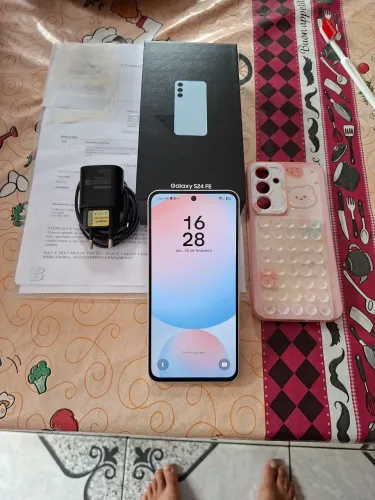 Vendo S24FE novo completo 4 meses de uso na garantia com nota fiscal e nota da garantia 