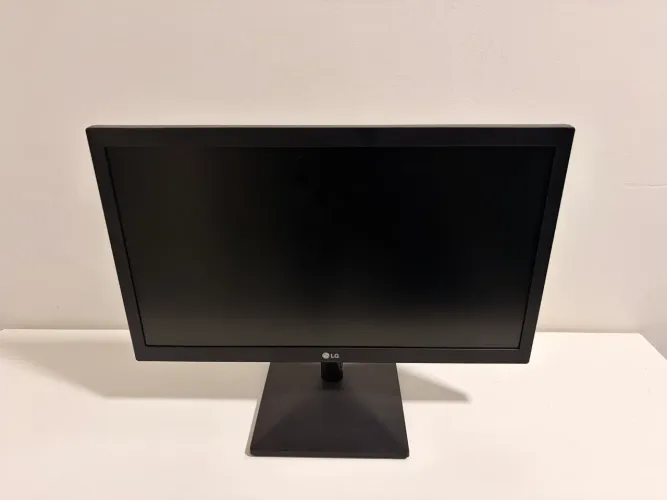 Monitor LG 20 polegadas, HDMI e VGA, funcionando perfeito